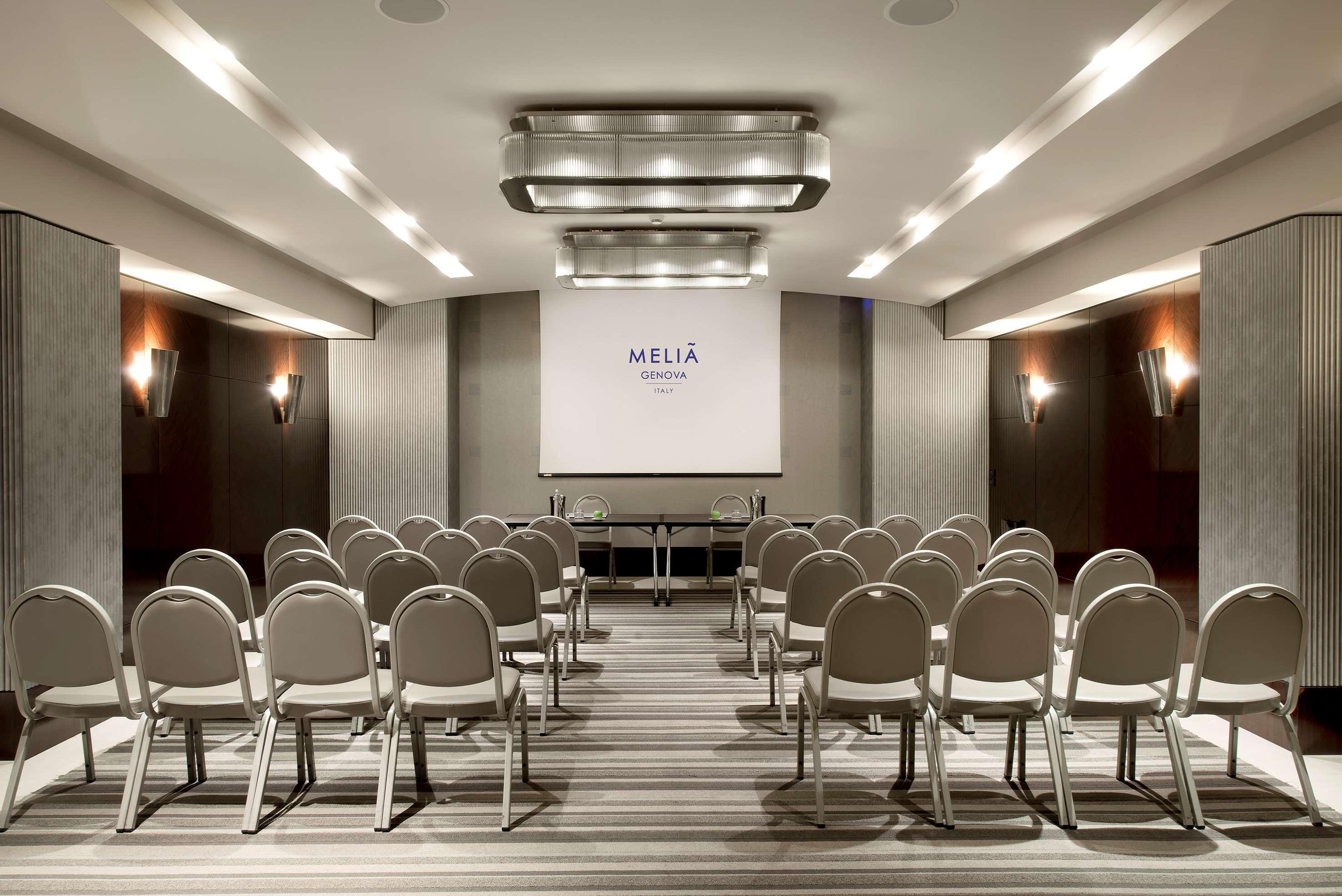 Melia Genova Hotel Bagian luar foto Meeting room