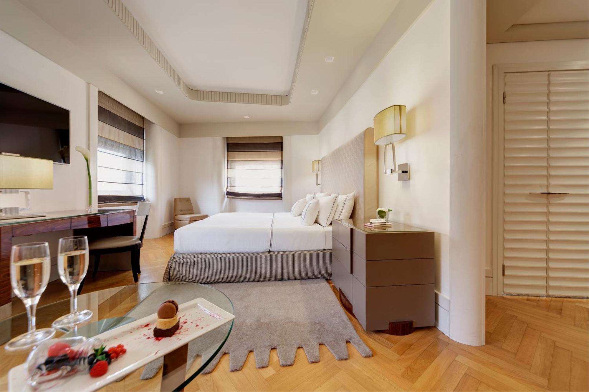 Melia Genova Hotel Bagian luar foto