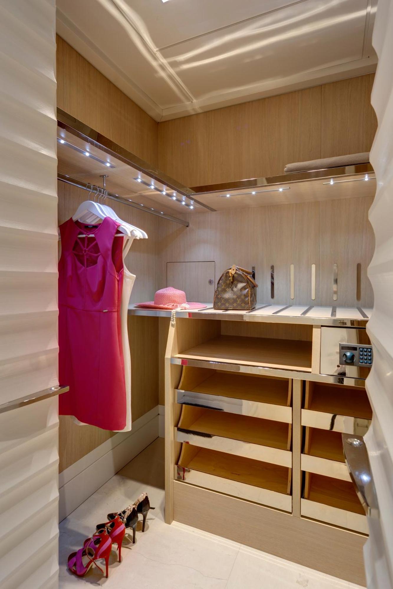 Melia Genova Hotel Bagian luar foto