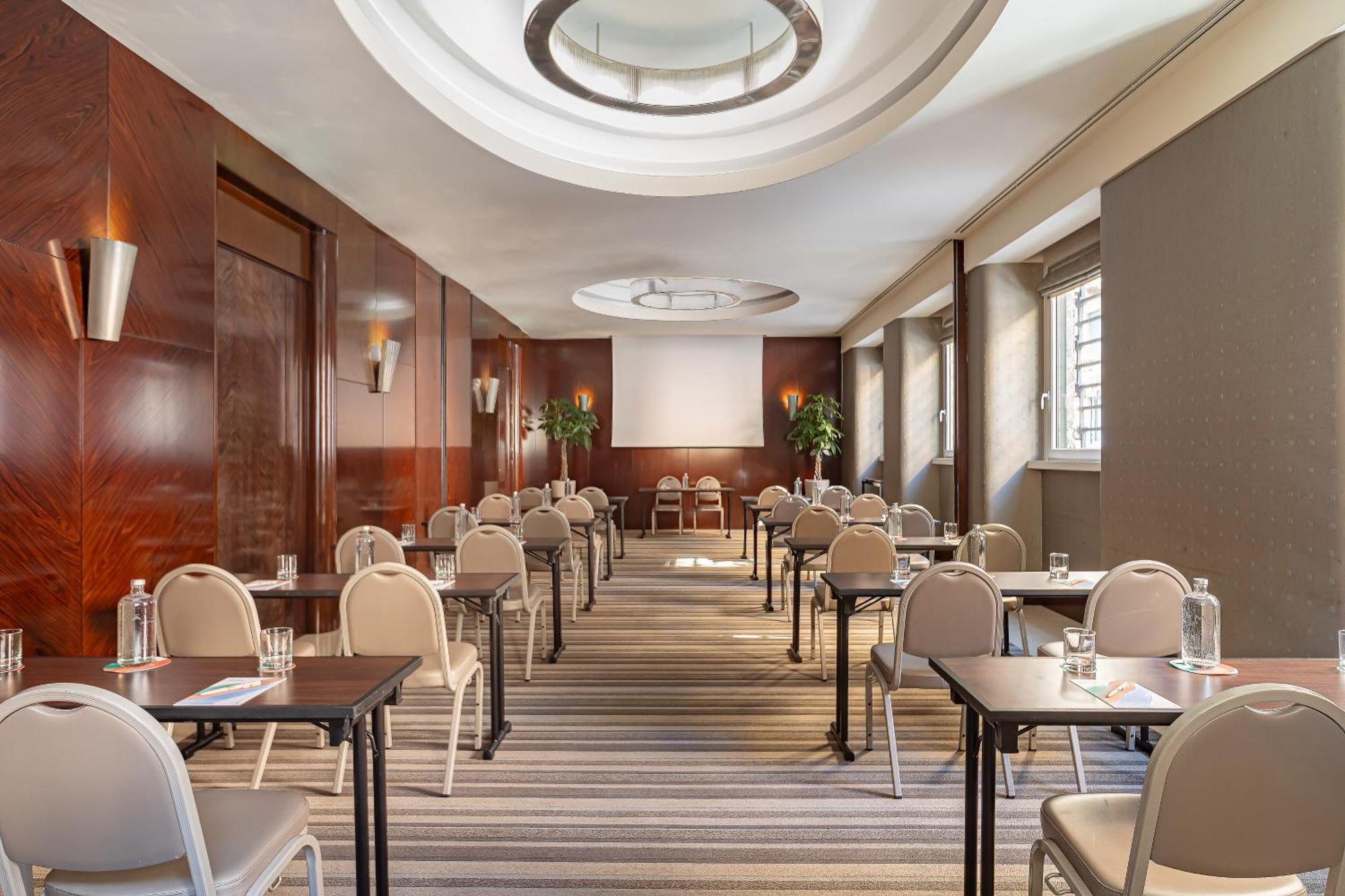 Melia Genova Hotel Bagian luar foto