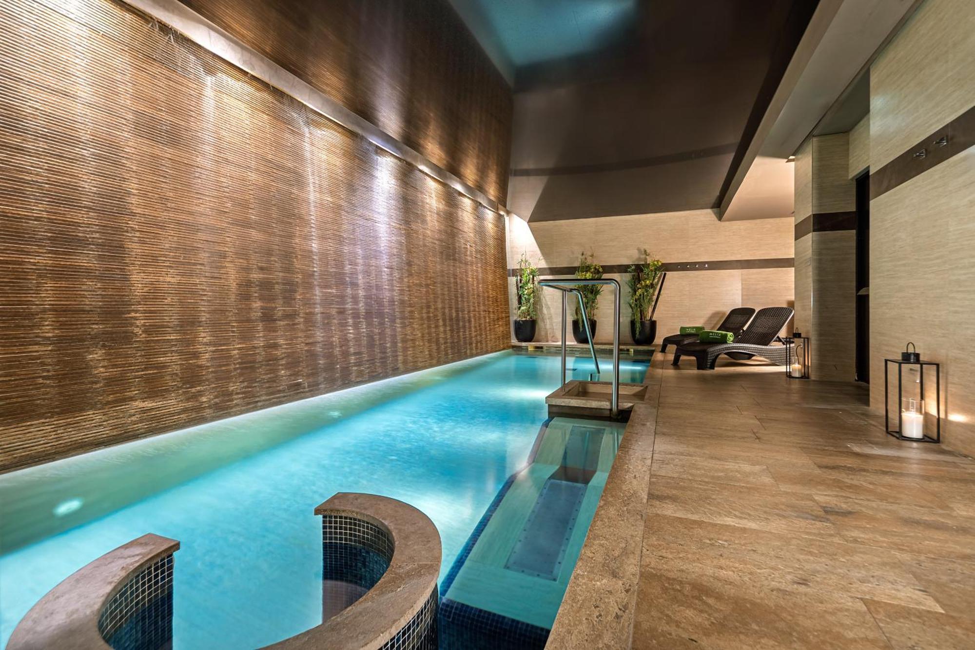 Melia Genova Hotel Bagian luar foto