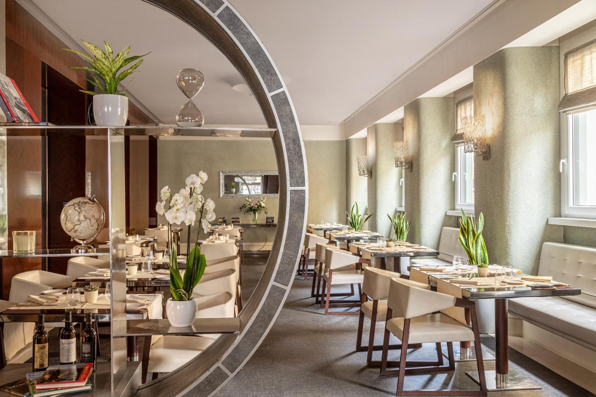 Melia Genova Hotel Bagian luar foto
