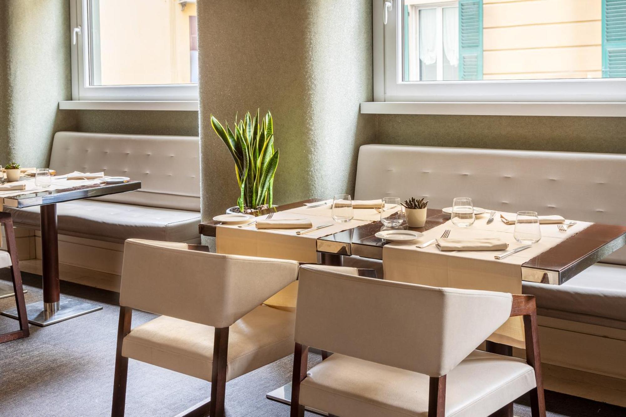 Melia Genova Hotel Bagian luar foto