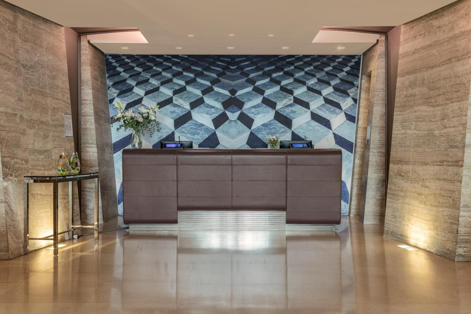 Melia Genova Hotel Bagian luar foto
