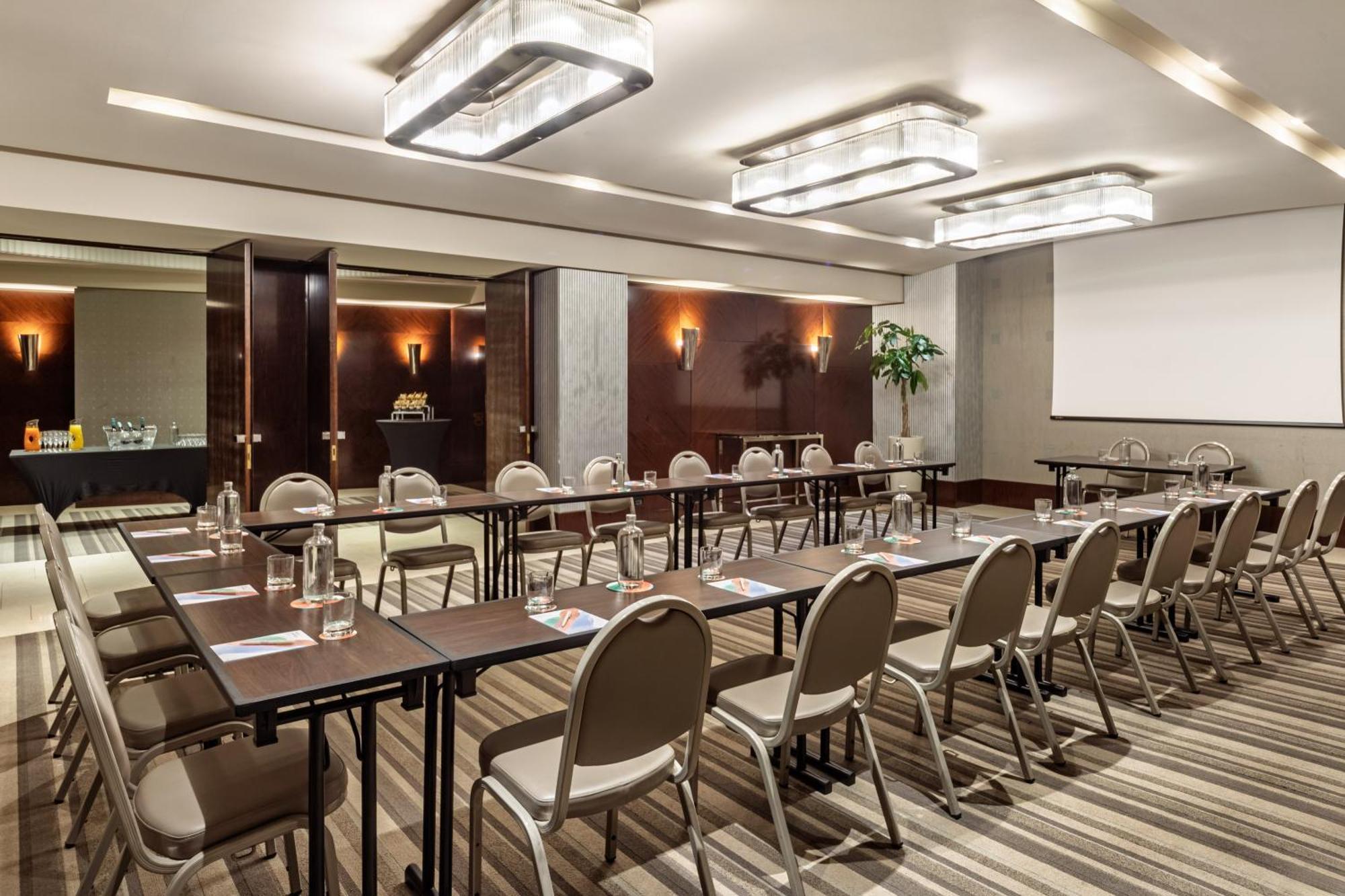Melia Genova Hotel Bagian luar foto